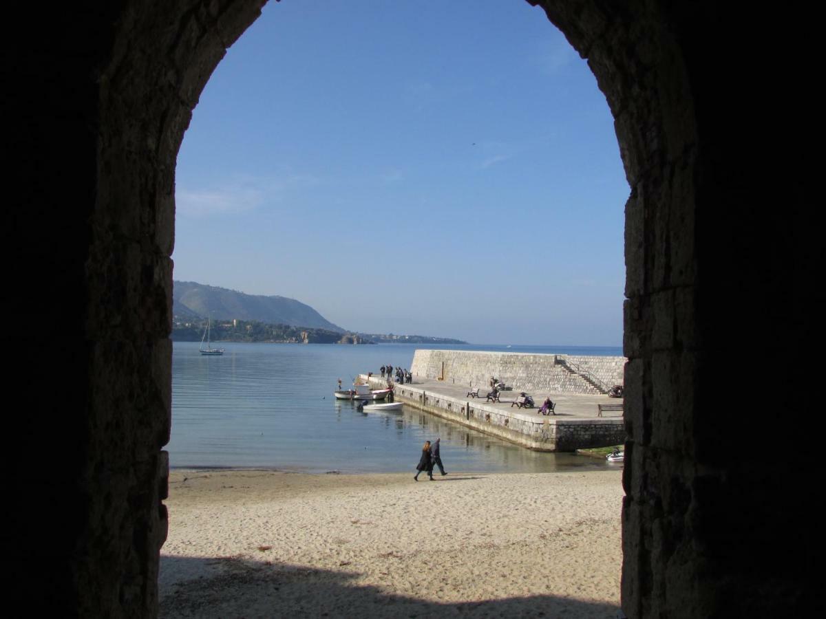 Casa Sul Mare Lägenhet Cefalù Exteriör bild